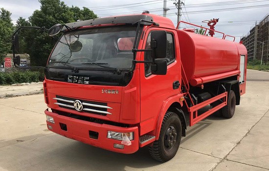 東風(fēng)多利卡消防灑水車︱8噸消防